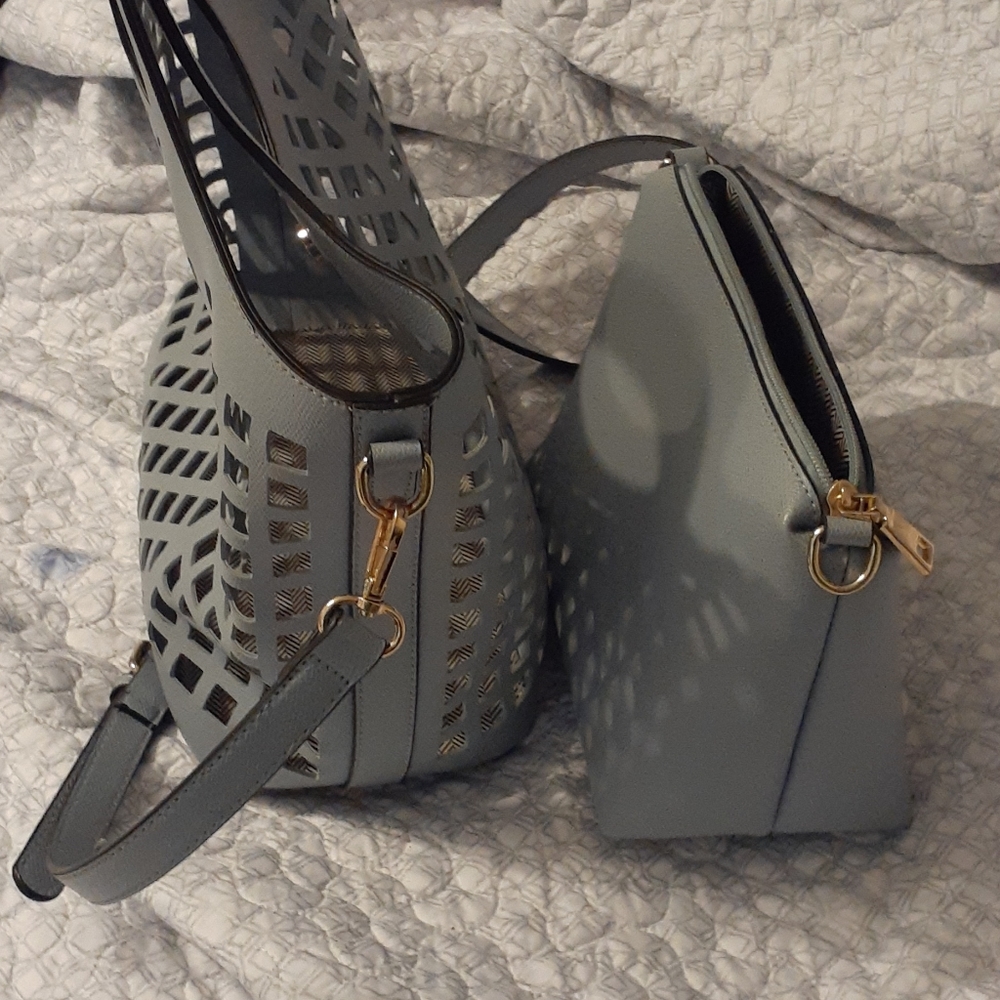 Purse - Picture 3 of 3